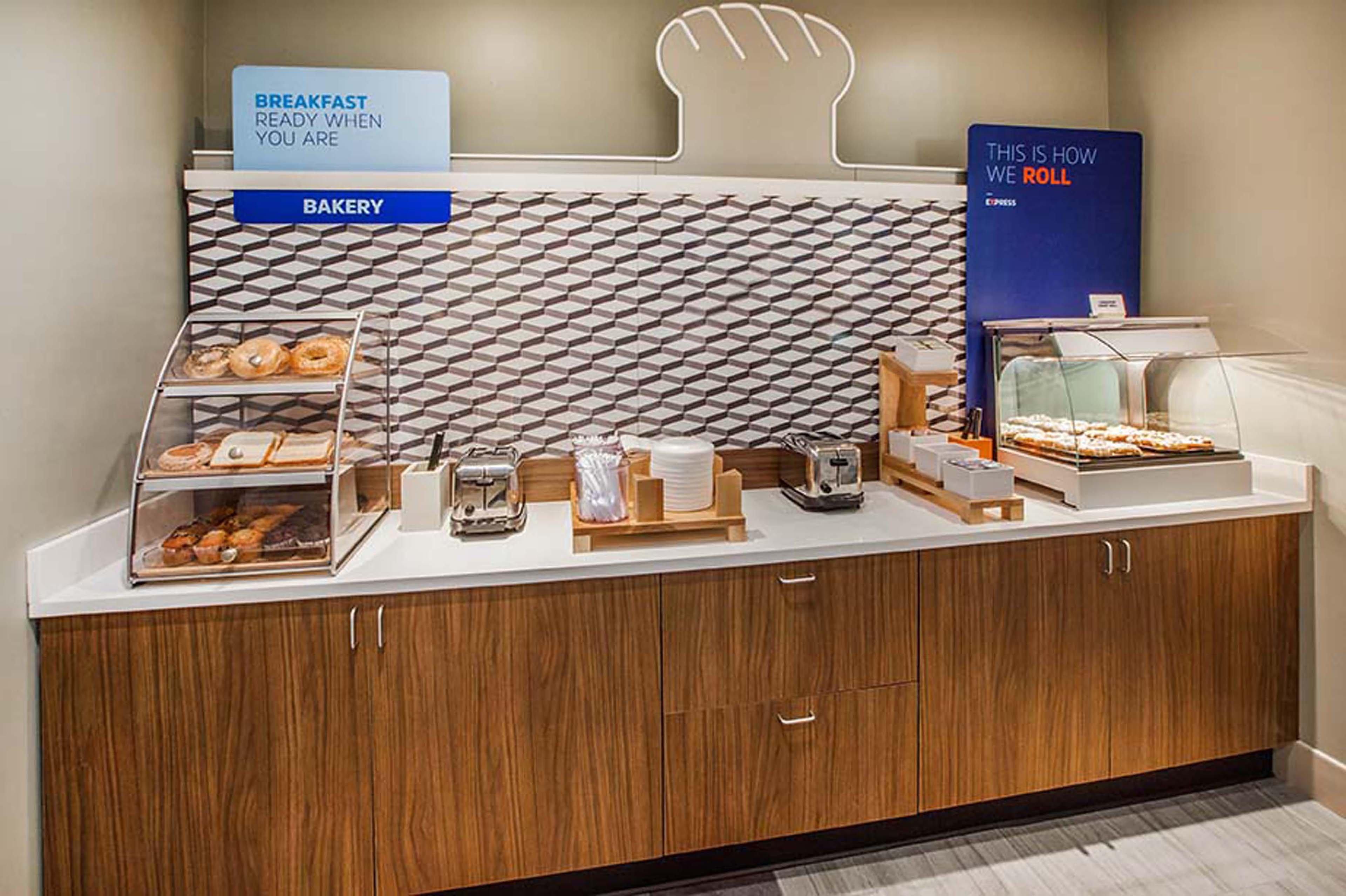 Holiday Inn Express Fullerton-Anaheim By Ihg Zewnętrze zdjęcie