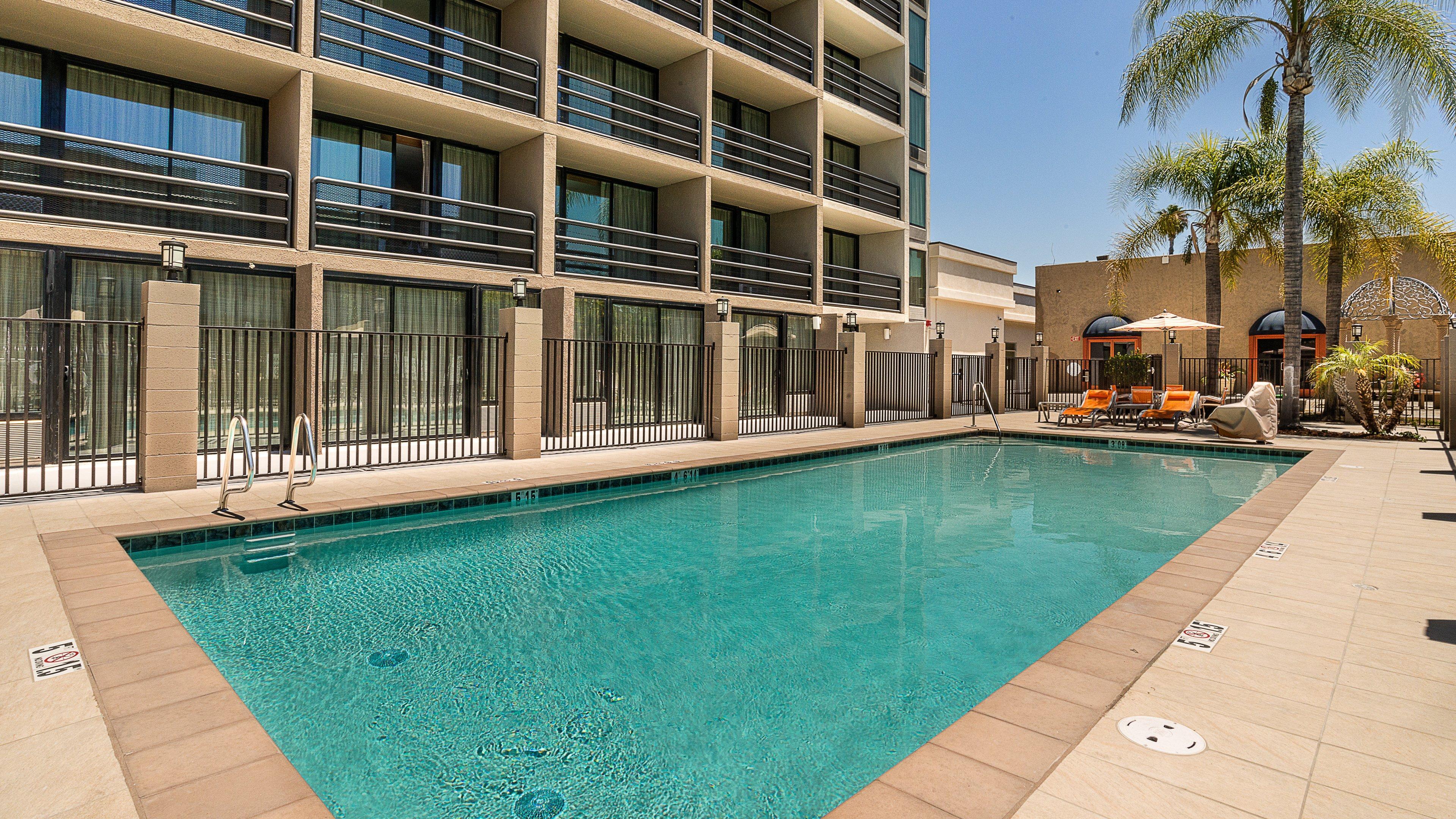 Holiday Inn Express Fullerton-Anaheim By Ihg Zewnętrze zdjęcie