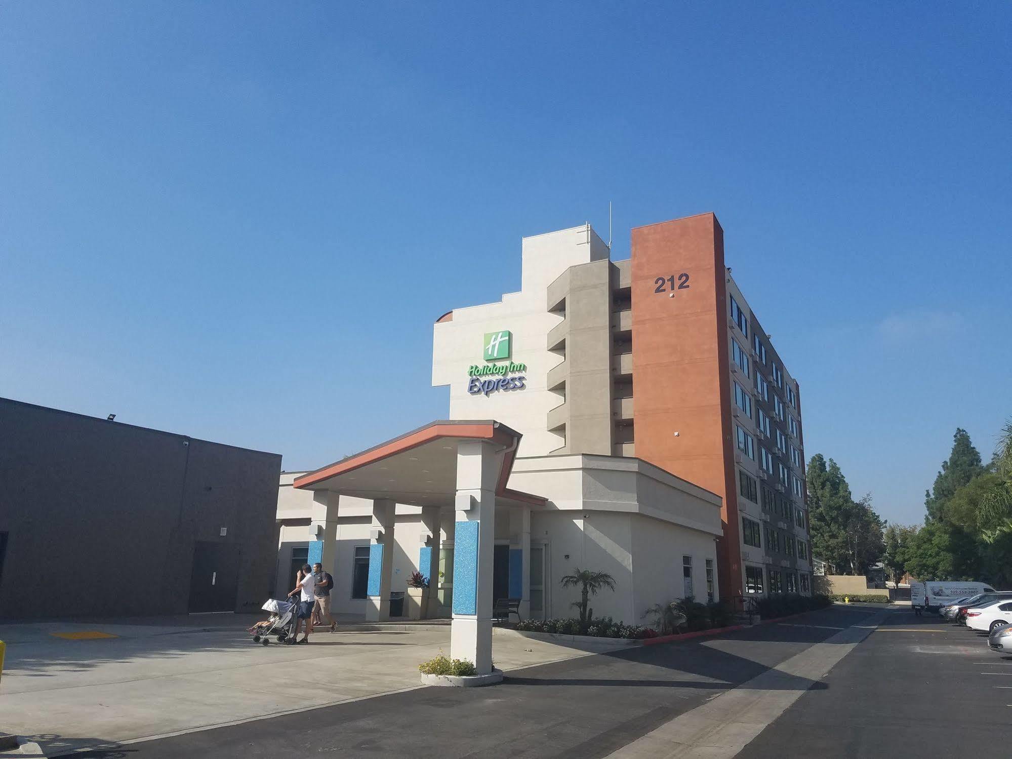 Holiday Inn Express Fullerton-Anaheim By Ihg Zewnętrze zdjęcie