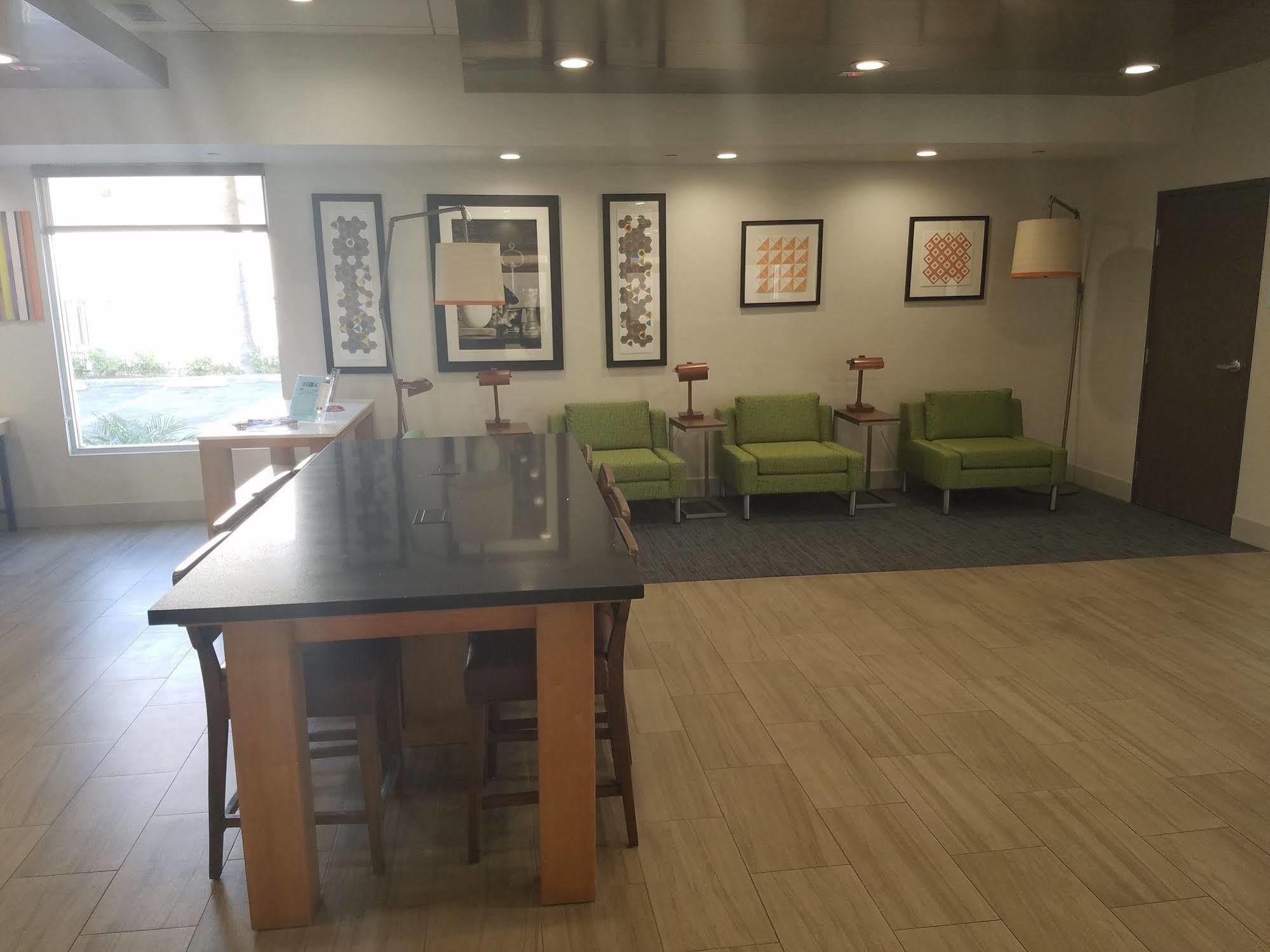 Holiday Inn Express Fullerton-Anaheim By Ihg Zewnętrze zdjęcie