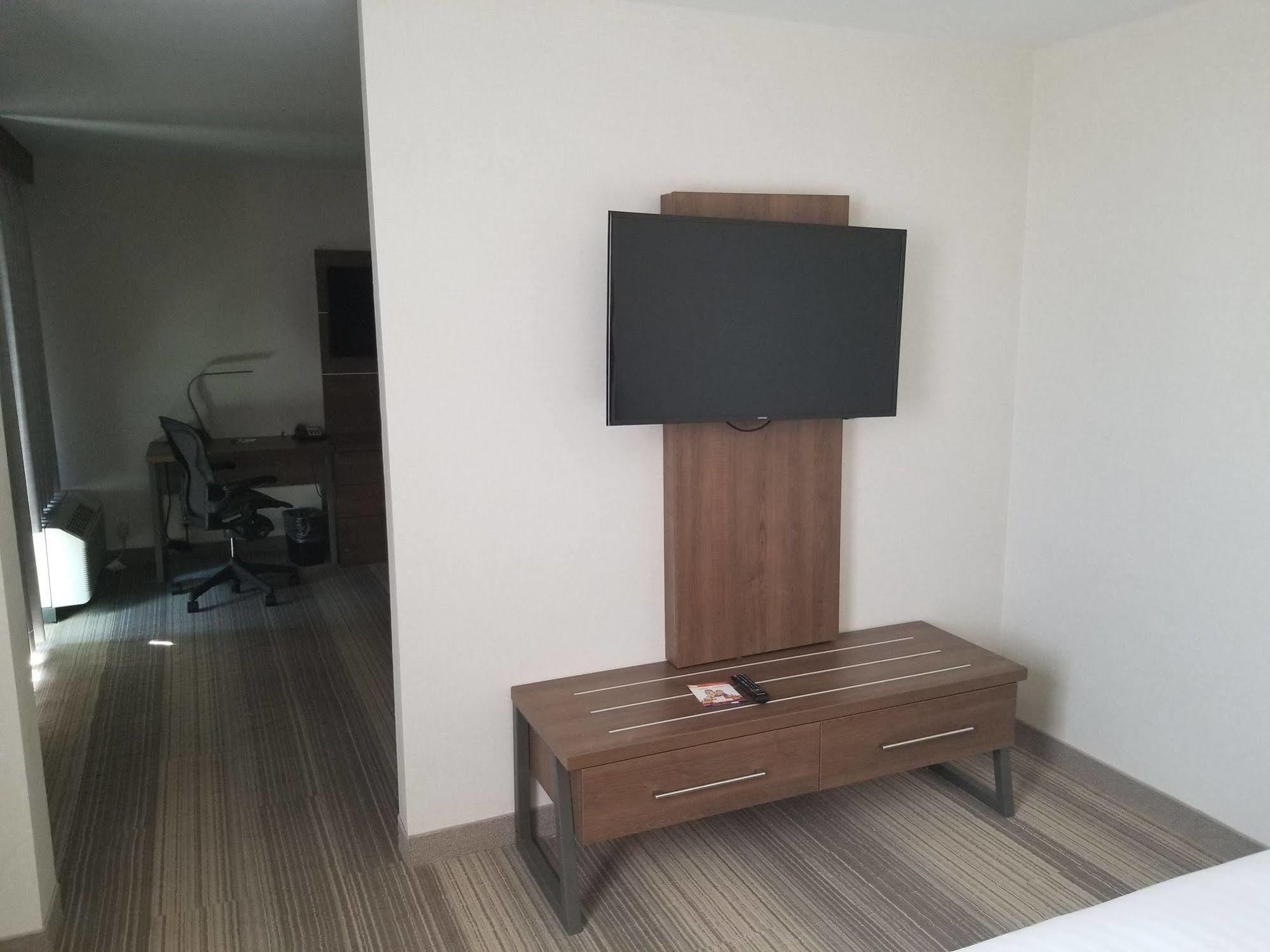 Holiday Inn Express Fullerton-Anaheim By Ihg Zewnętrze zdjęcie