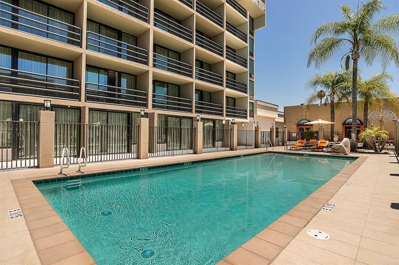 Holiday Inn Express Fullerton-Anaheim By Ihg Zewnętrze zdjęcie